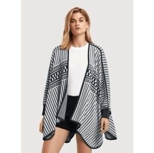 Kit and Ace Cashmere Silk Poncho - Size OS